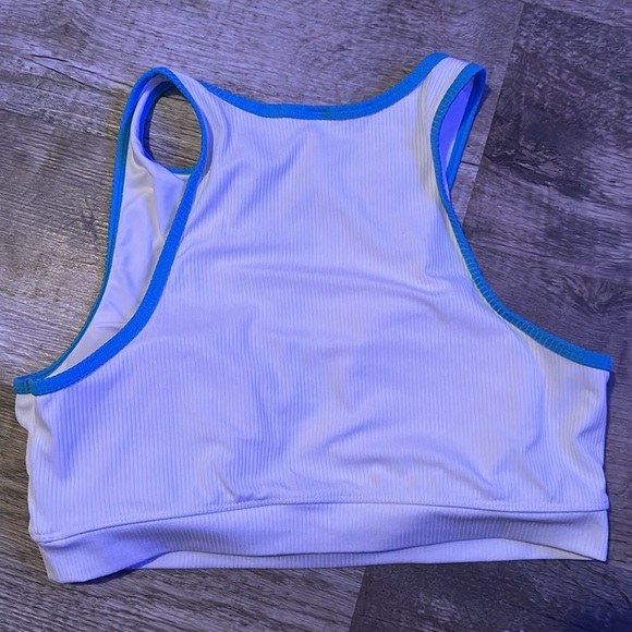 Old navy swim top - Picture 2 of 2